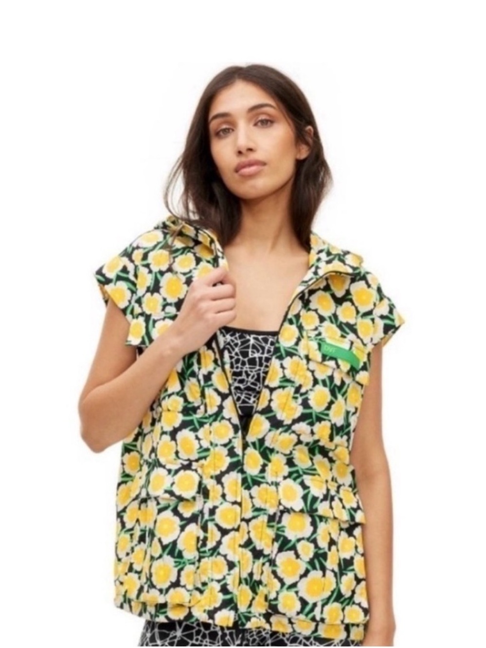 NWT Diane Von Furstenberg X Target Packable Poppy Short Sleeve Hooded Vest.Small